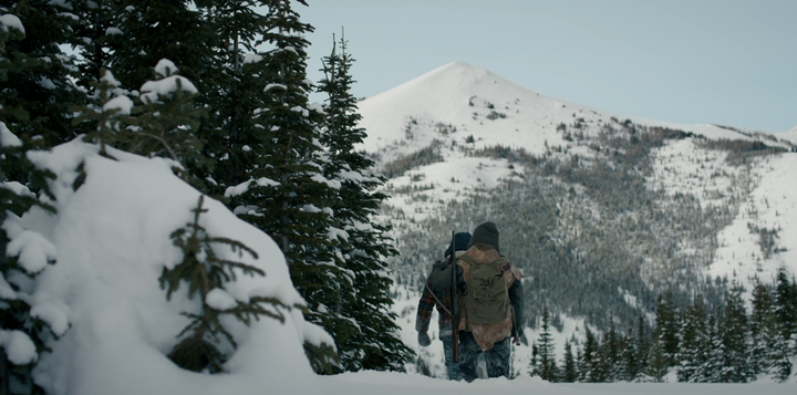 Review: Yellowjackets, “Friends, Romans, Countrymen” | Season 2, Episode 1