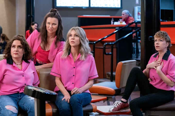 Review: It's Always Sunny in Philadelphia, "The Gang Goes Bowling" | Season 16, Episode 7